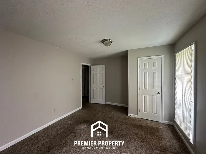2462 Kimbark Woods Cv — Photo 16