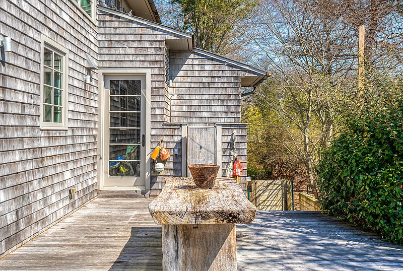11 Ship Wreck Dr, Amagansett, NY 11930 | Out East