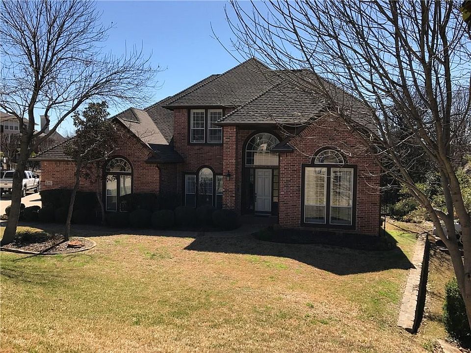 1st image of 802 Lake Heights Ct