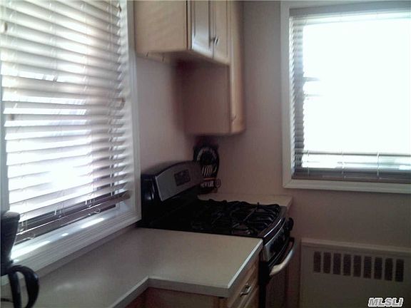 3rd image of 19933 19th Ave