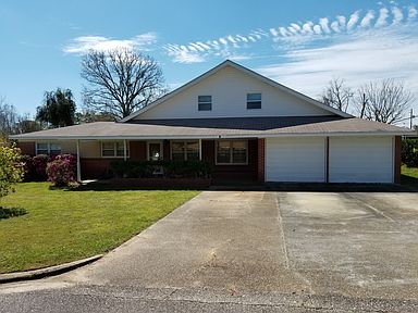 8 Hall St Daleville Al 36322 Zillow