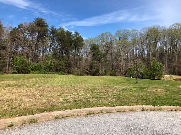 5th image of 173 Royal Burgess Dr