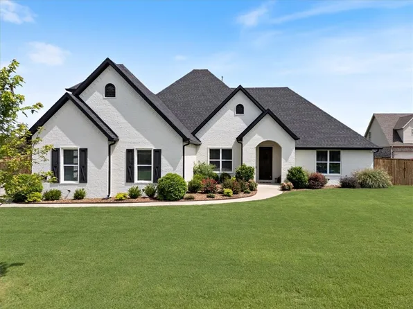 426 Arlington Way, Springdale, AR 72762