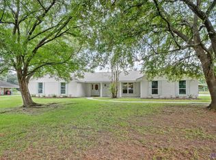 6935 Landmor Dr, Greenwell Springs, LA 70739