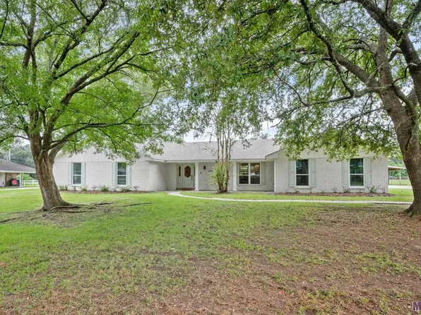 6935 Landmor Dr, Greenwell Springs, LA 70739