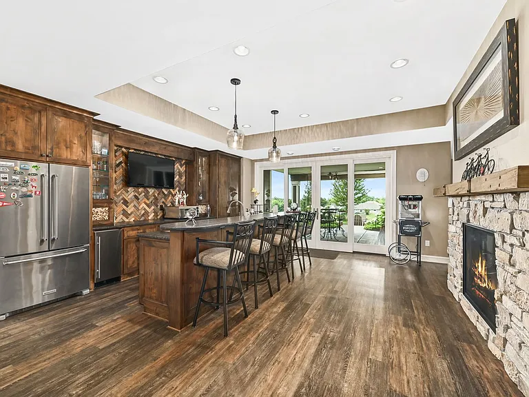 1626 Twisted Oak Ct — Photo 31