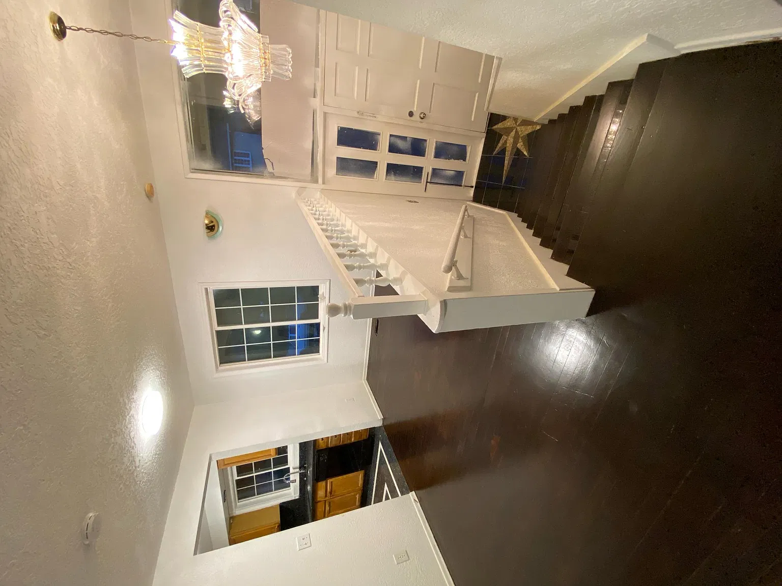 6 bed, 3000 sqft, $3,400 — Photo 4