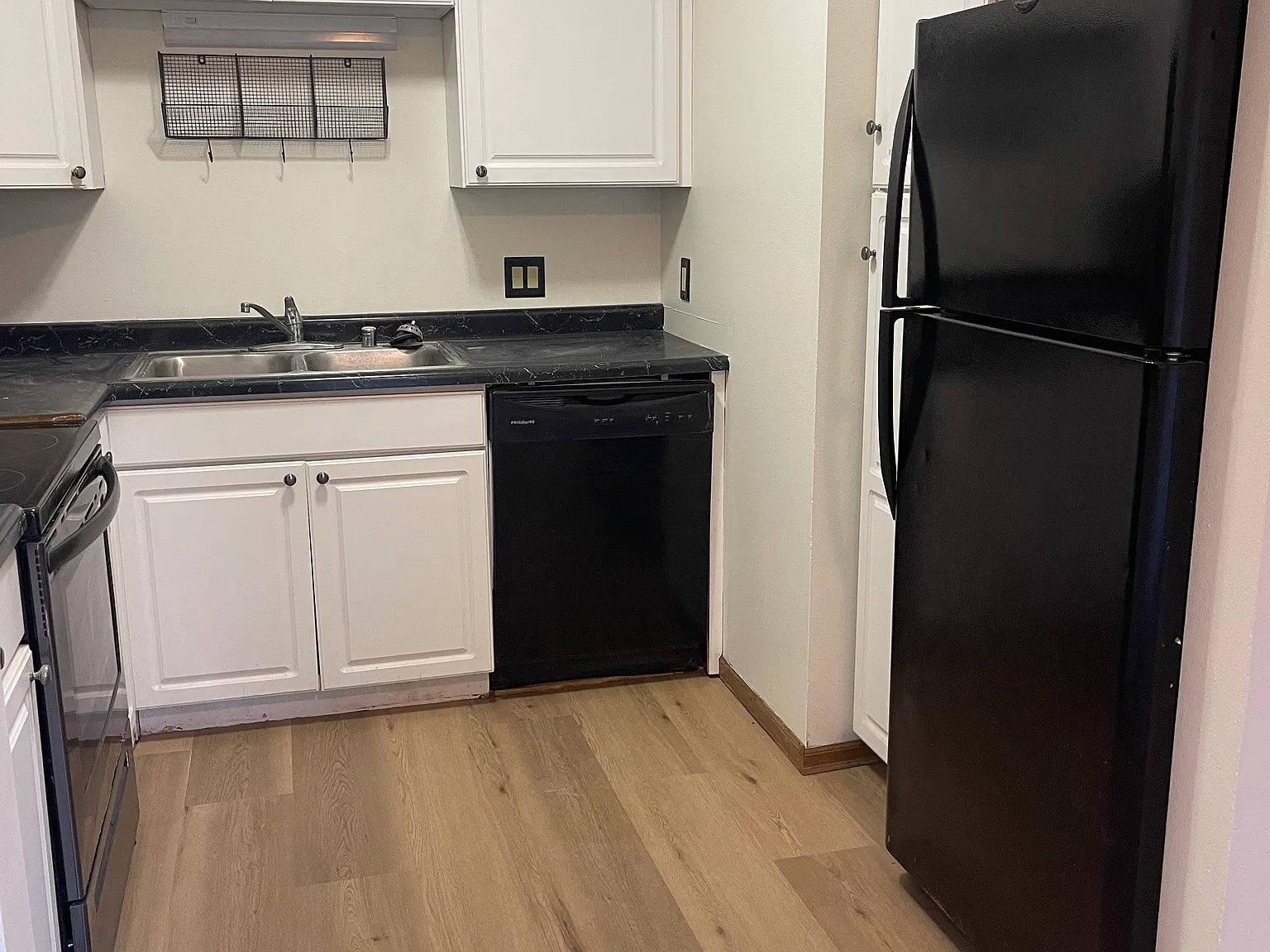 3 bed, 1450 sqft, $2,000 — Photo 4