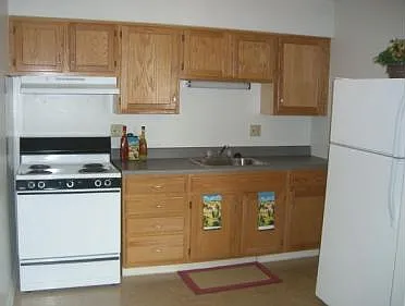 Newfield Towers — Photo 4