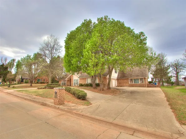 6021 Oak Tree Rd, Edmond, OK 73025