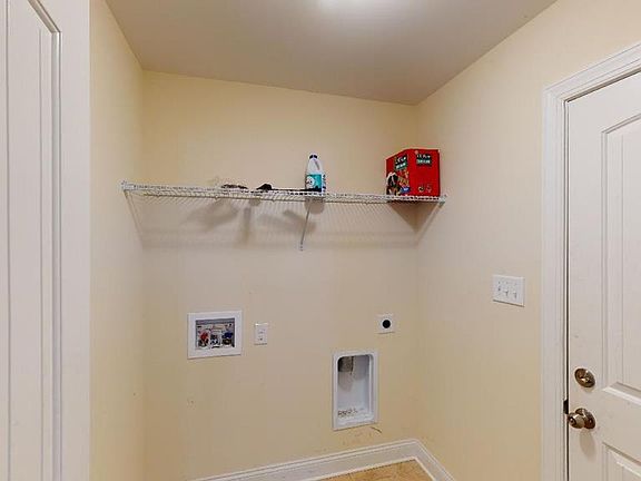 4th image of 201 Plainfield Dr