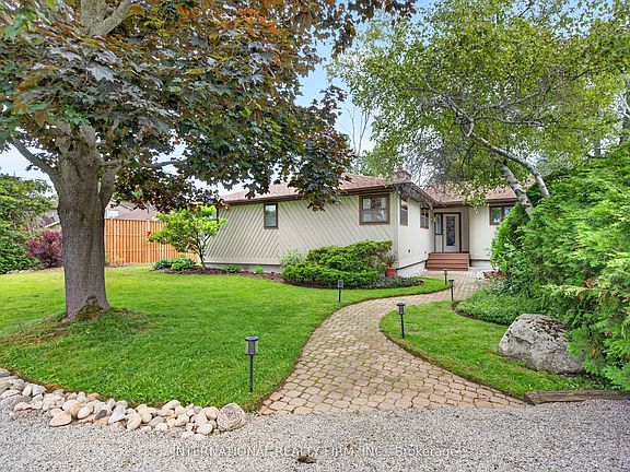 3rd image of 2032 Lakeshore Dr