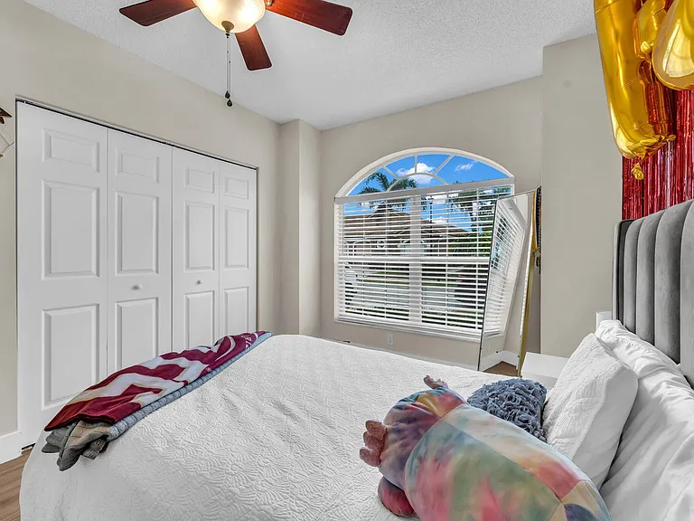 8385 Via Serena — Photo 30