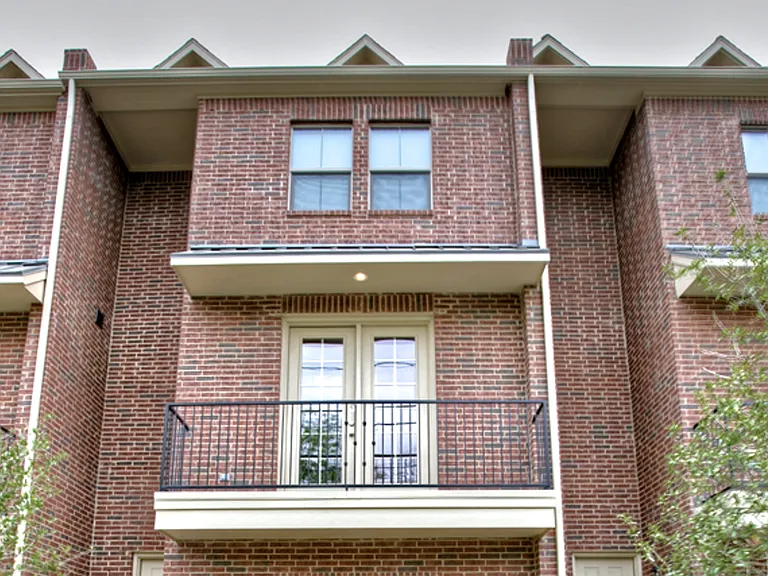 2816 Lubbock Ave — Photo 3