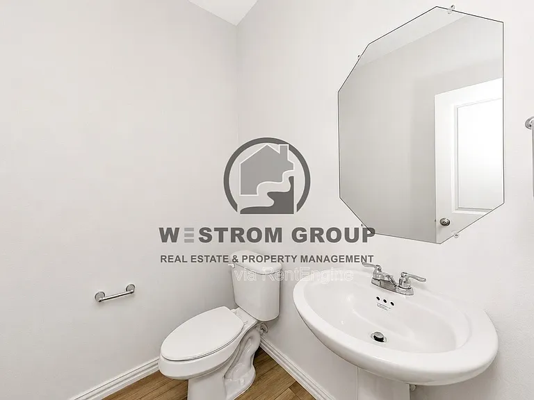 2600 Starwater Dr — Photo 17