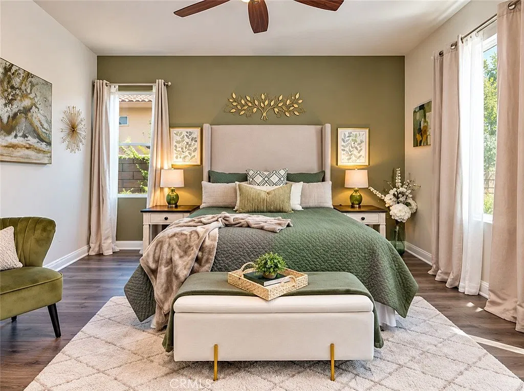 3 bed, 2.5 bath, 2495 sqft, $4,300 — Photo 1
