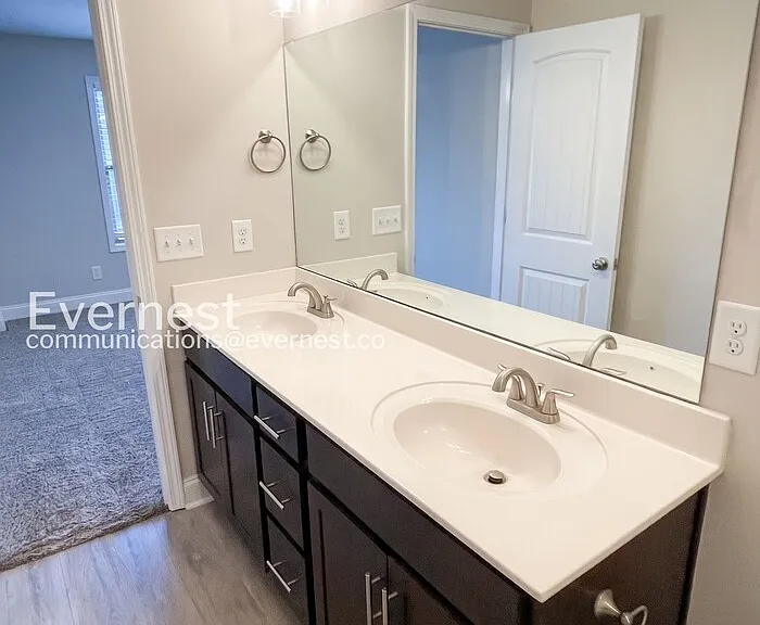 1000 Henry Place Blvd #508 — Photo 6
