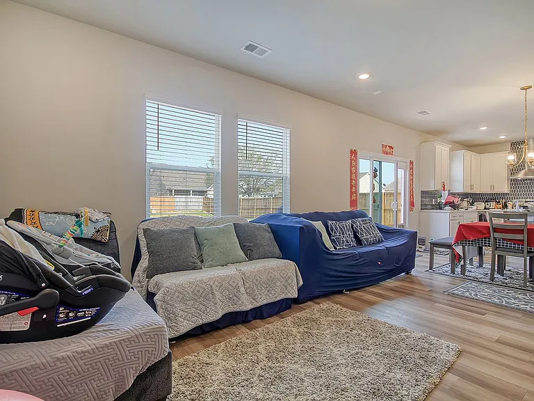 705 McRoy St — Photo 10