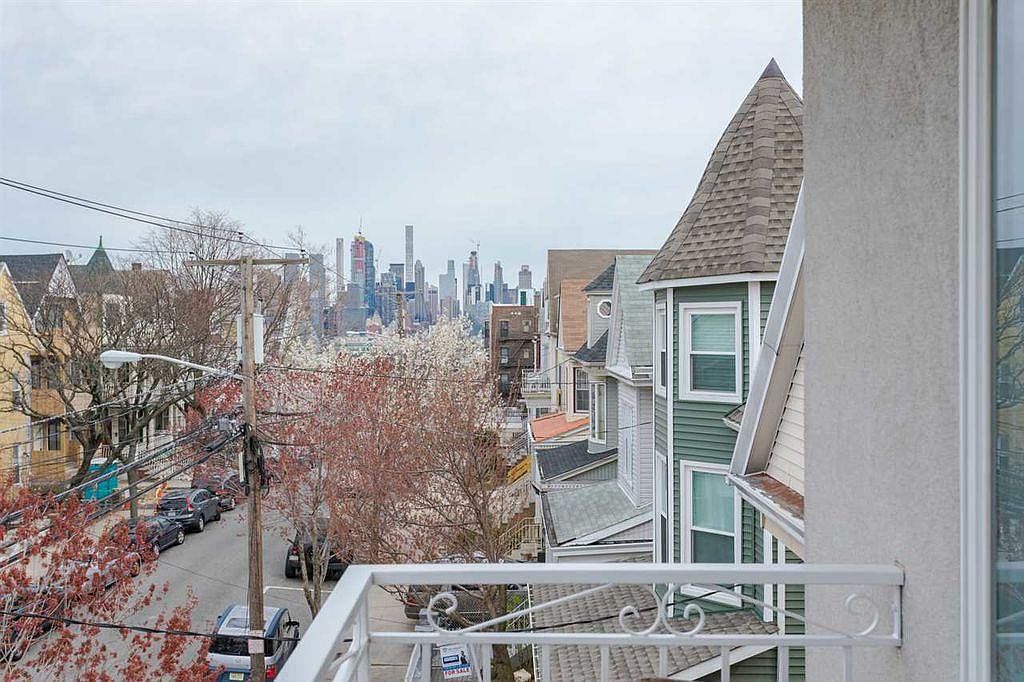 37 47th St, Weehawken, NJ 07086 Zillow