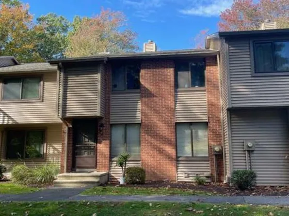 26 Conestoga Way, Glastonbury, CT 06033