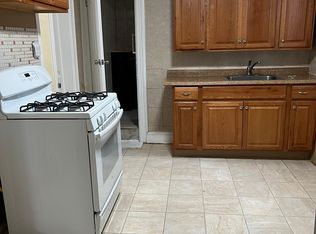 72 Shaw Ave FLOOR 1, Valley Stream, NY 11580