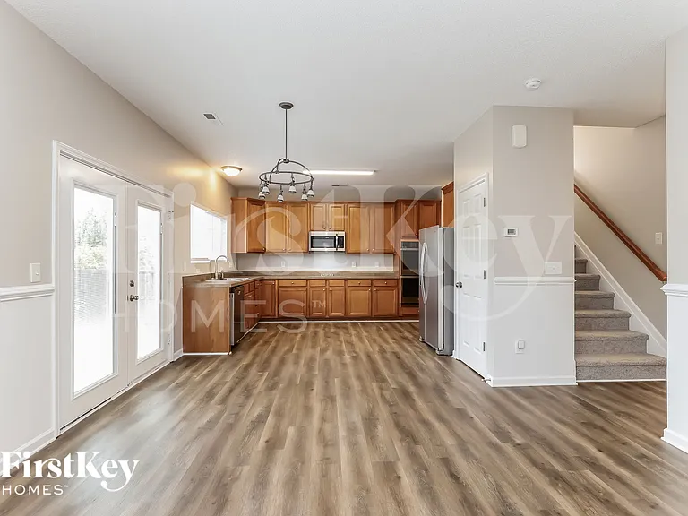 3740 Cottesmore Dr — Photo 3