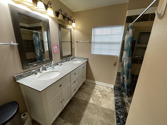 5th image of 3119 N College Ave #11167392