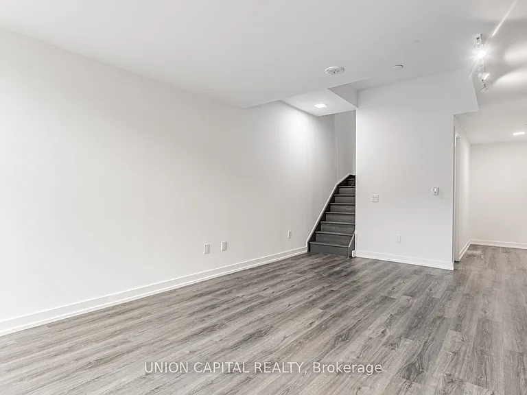 28 Eastern Ave #Townhouse 109 — Photo 16