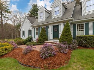 2 Acorn Knoll Dr, North Reading, MA 01864