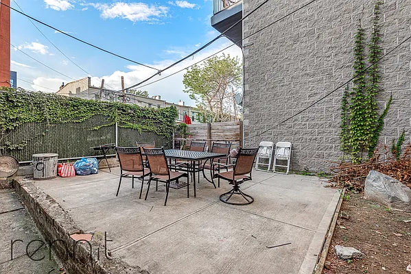 Rented by Rennit Inc. | media 25