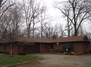 760 Pleasure Point W, Maceo, KY 42355