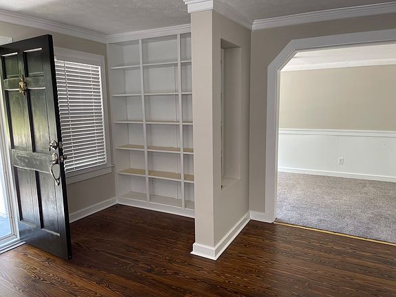 2nd image of 1126 Green Street Cir
