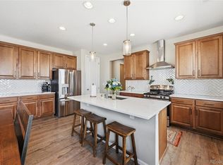 63 N Edge Cliff St, Castle Rock, CO 80104