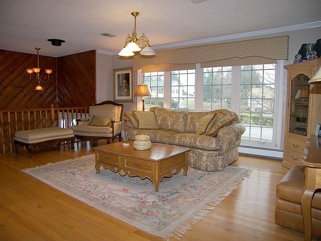 1st image of 3180 Quinlan St