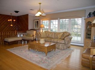 3180 Quinlan St, Yorktown Heights, NY 10598