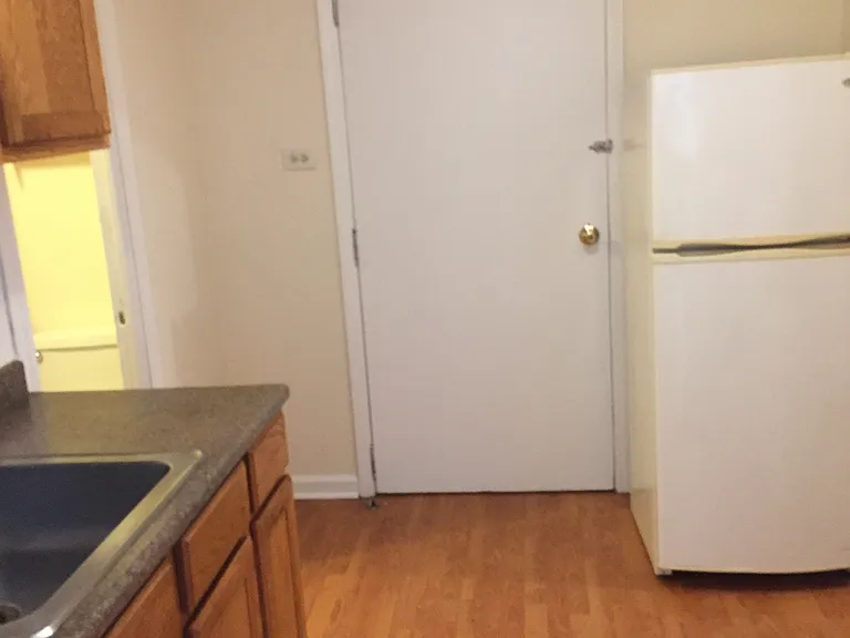 2627 W Farragut Ave #GARDEN — Photo 2