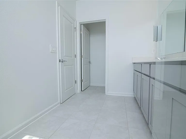 2642 Runners Cir — Photo 39