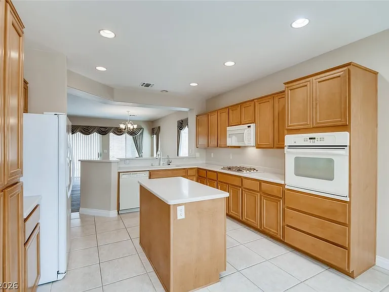 2316 Desert Fox Dr — Photo 11