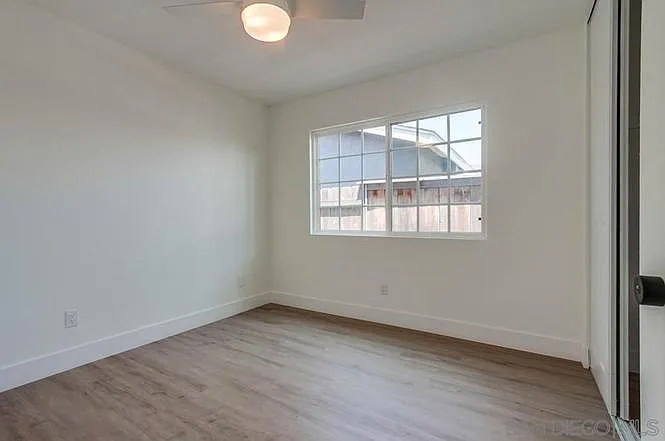 10190 Drumcliff Ave — Photo 28