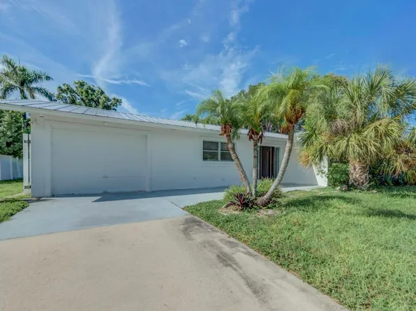 2138 Pine Ter, Sarasota, FL 34231