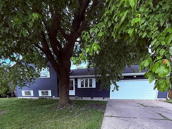 2nd image of 606 S Brook Ave