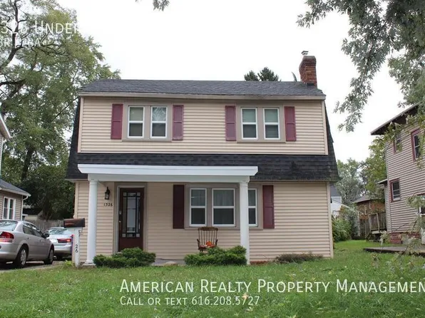 1326 Underwood Ave SE, Grand Rapids, MI 49506