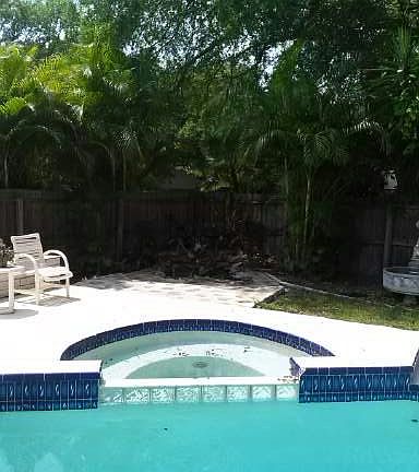 3rd image of 315 Arbor Glen Dr