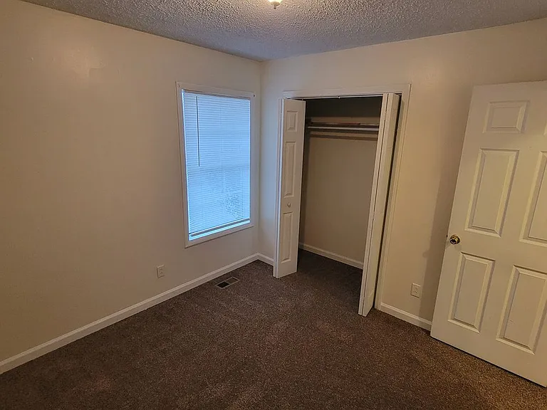 49 Stout St — Photo 11