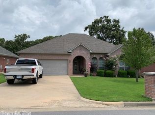 7112 Gap Ridge Dr, Sherwood, AR 72120