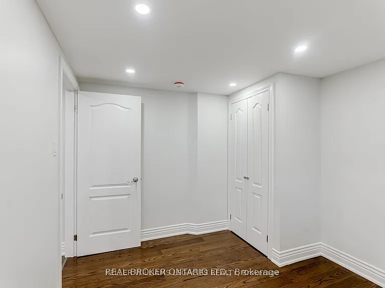 47 Rotary Dr — Photo 41