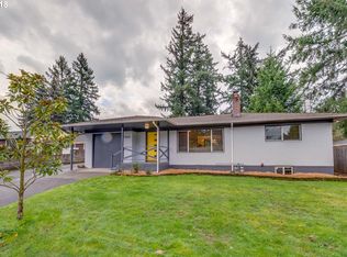 11550 SE Madison St, Portland, OR 97216