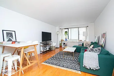 Rented by Metropolitan Property Group