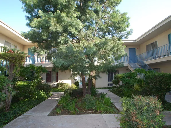 CLN - Collins Apts., 18643 Collins St APT 45, Tarzana, CA 91356