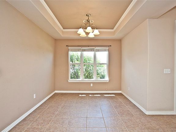 4th image of 801 Southern Trace Dr